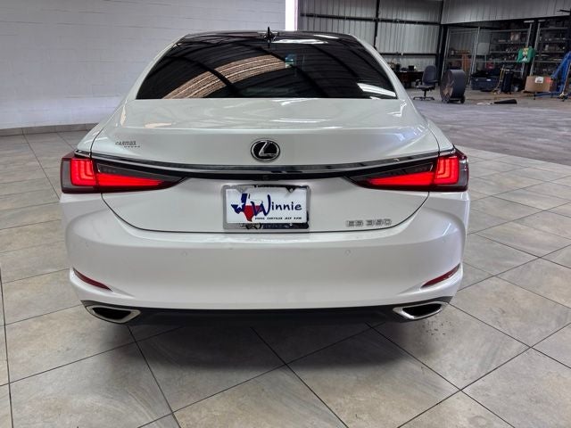 2022 Lexus ES 350