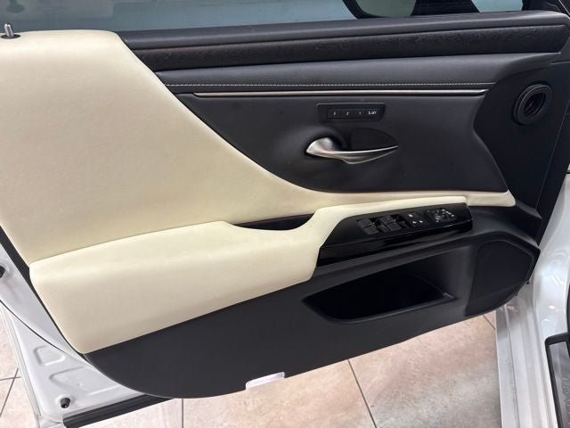 2022 Lexus ES 350