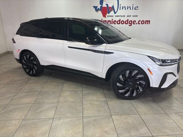 2024 Lincoln Nautilus Reserve