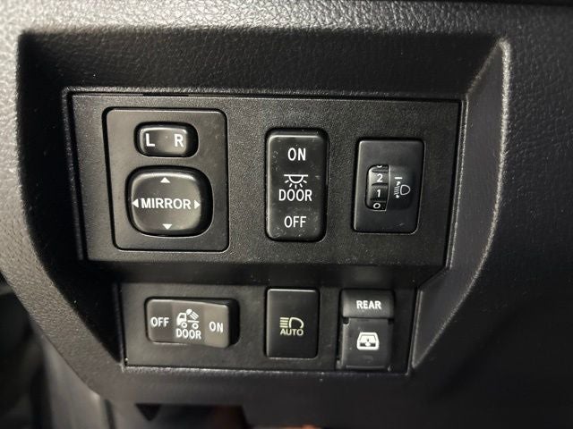 2018 Toyota Tundra SR5 4.6L V8