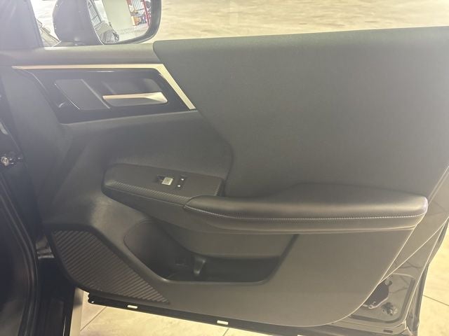 2024 Mitsubishi Outlander ES