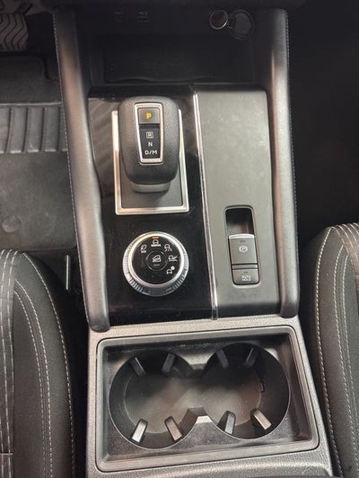 2024 Mitsubishi Outlander ES