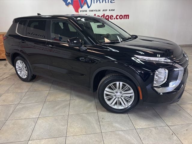 2024 Mitsubishi Outlander ES