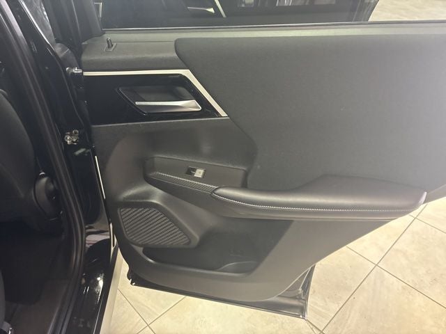 2024 Mitsubishi Outlander ES