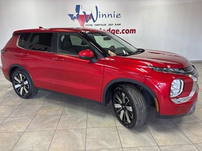 2025 Mitsubishi Outlander SE