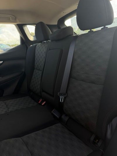 2017 Nissan Rogue Sport SV