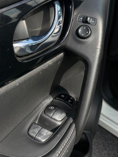 2017 Nissan Rogue Sport SV
