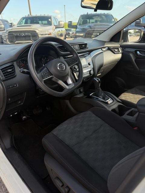 2017 Nissan Rogue Sport SV