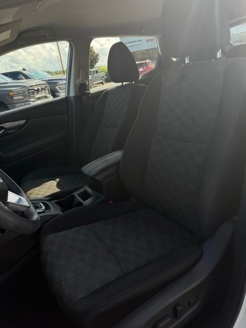 2017 Nissan Rogue Sport SV