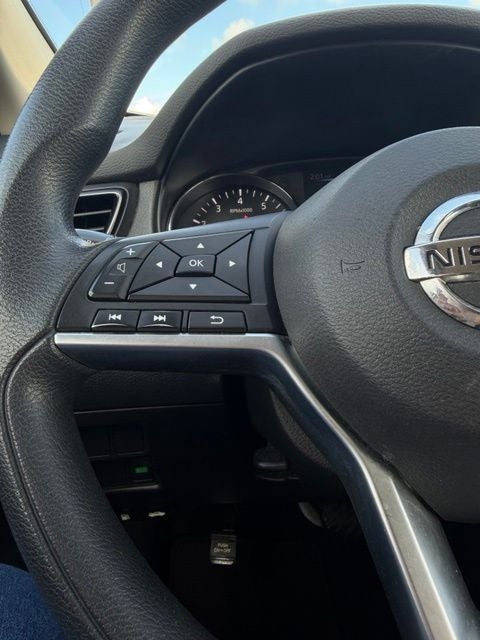 2017 Nissan Rogue Sport SV