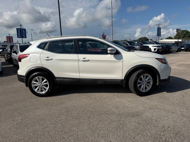 2017 Nissan Rogue Sport SV