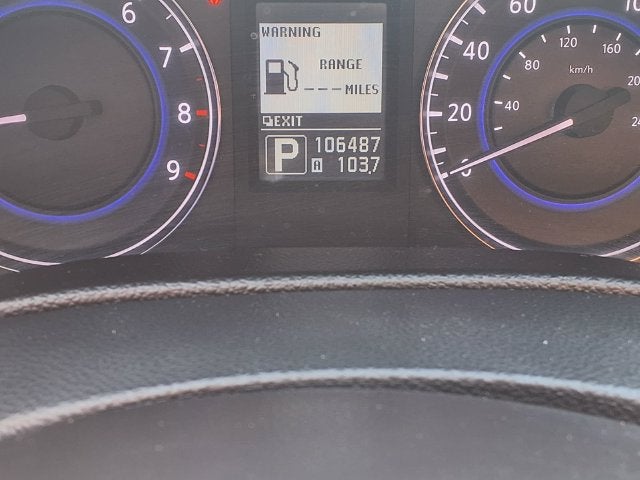 2015 INFINITI Q40 Base