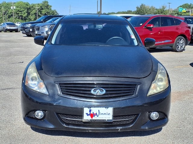 2015 INFINITI Q40 Base