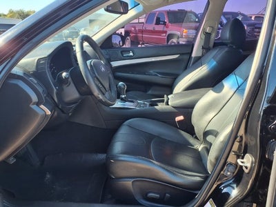 2015 INFINITI Q40 Base