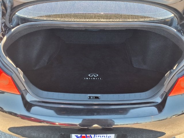 2015 INFINITI Q40 Base