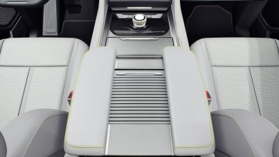 2027 Jeep Grand Wagoneer Base