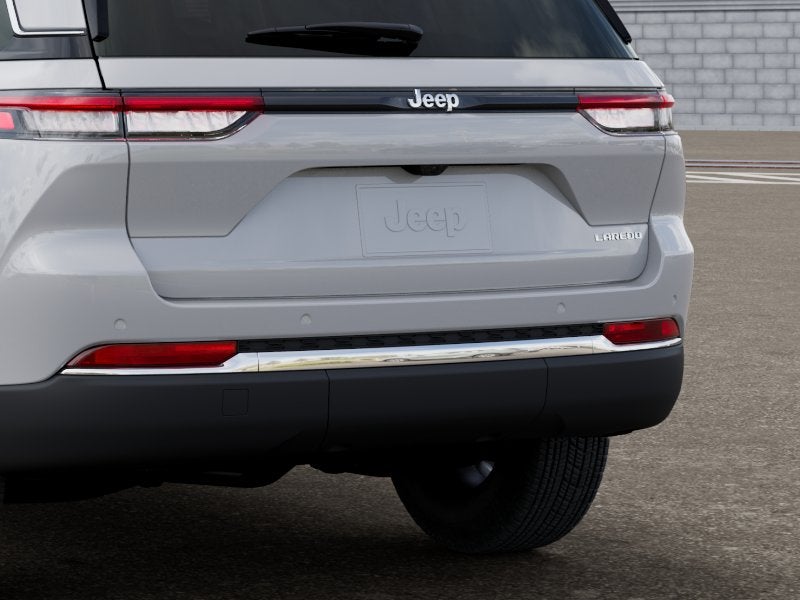 2026 Jeep Grand Cherokee Base