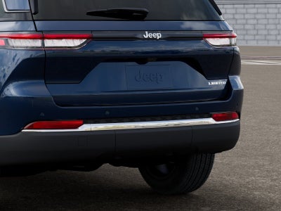 2027 Jeep Grand Cherokee Base