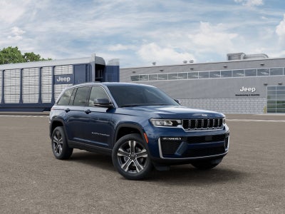 2027 Jeep Grand Cherokee Base