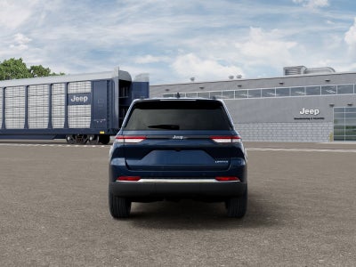 2027 Jeep Grand Cherokee Base