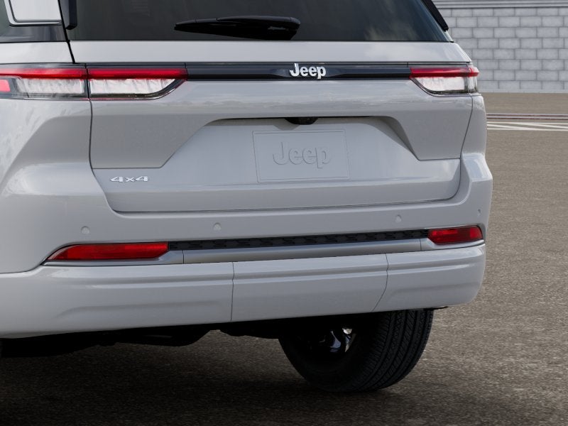 2026 Jeep Grand Cherokee Base