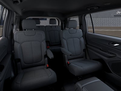 2027 Jeep Grand Cherokee Base