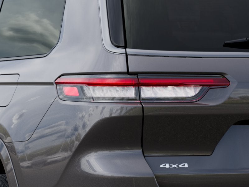 2026 Jeep Grand Cherokee Base