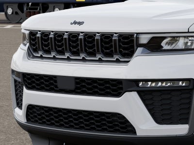 2027 Jeep Grand Cherokee Base