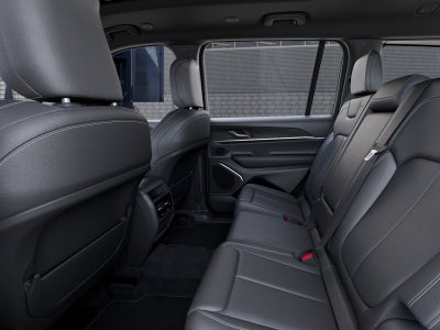 2027 Jeep Grand Cherokee Base