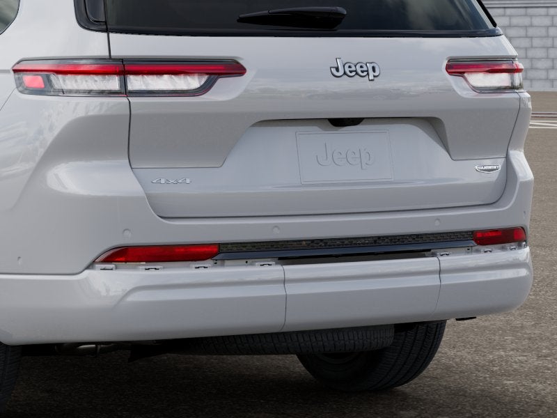 2026 Jeep Grand Cherokee Base