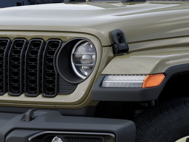 2026 Jeep Gladiator Base