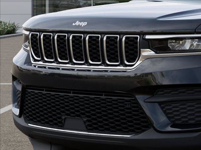 2027 Jeep Grand Cherokee Laredo