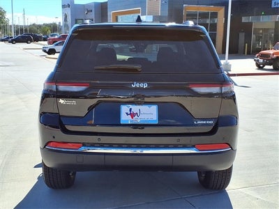 2025 Jeep Grand Cherokee Laredo