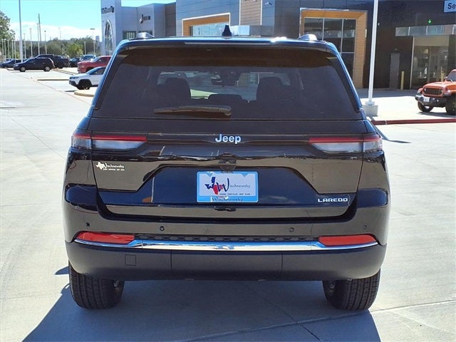 2025 Jeep Grand Cherokee Laredo