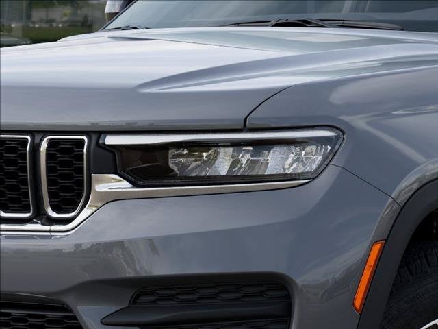 2027 Jeep Grand Cherokee Laredo