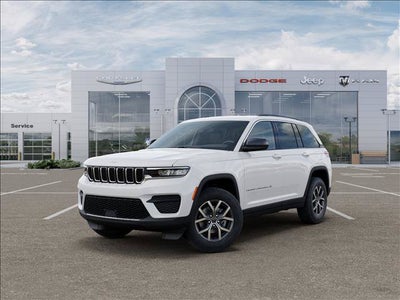 2027 Jeep Grand Cherokee Laredo