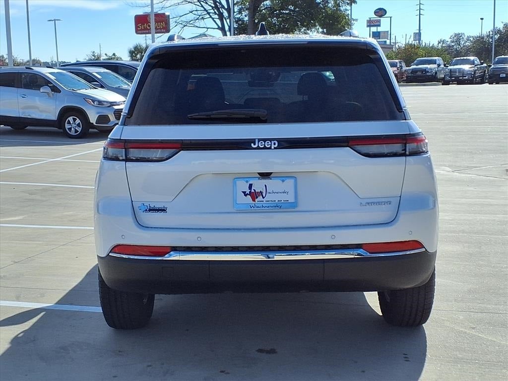 2025 Jeep Grand Cherokee Laredo