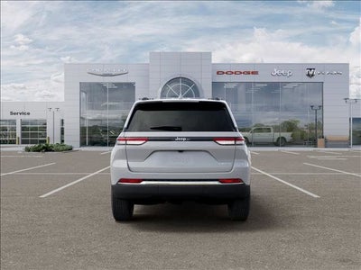 2026 Jeep Grand Cherokee Laredo