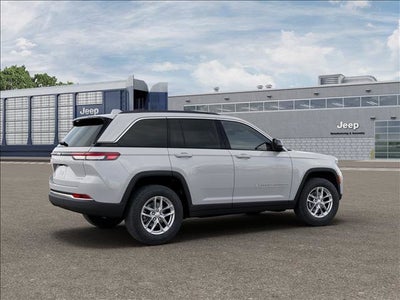 2026 Jeep Grand Cherokee Laredo