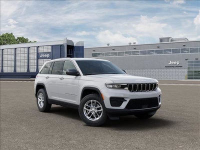 2026 Jeep Grand Cherokee Laredo