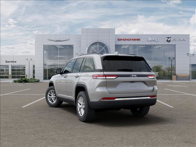 2026 Jeep Grand Cherokee Laredo