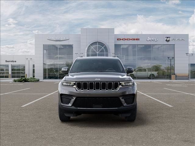 2026 Jeep Grand Cherokee Laredo