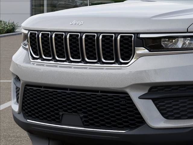 2026 Jeep Grand Cherokee Laredo X