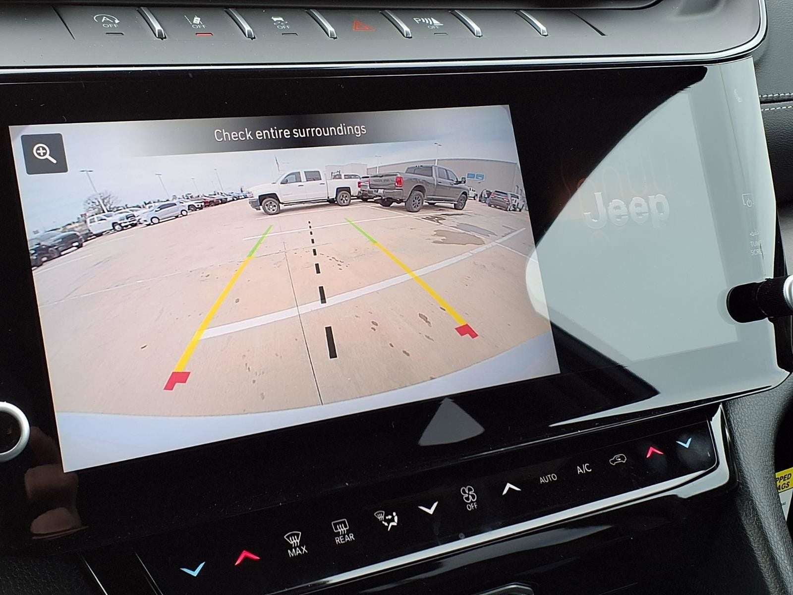 2026 Jeep Grand Cherokee Laredo