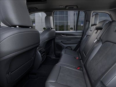 2026 Jeep Grand Cherokee Laredo Altitude