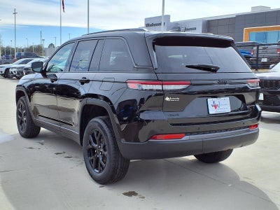2026 Jeep Grand Cherokee Laredo