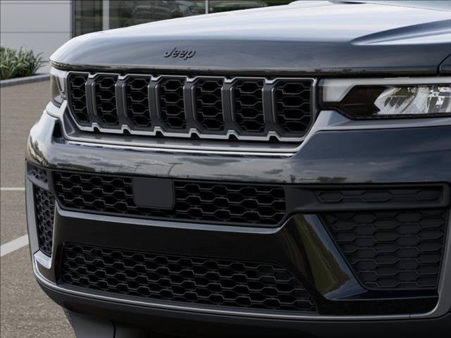 2027 Jeep Grand Cherokee Altitude