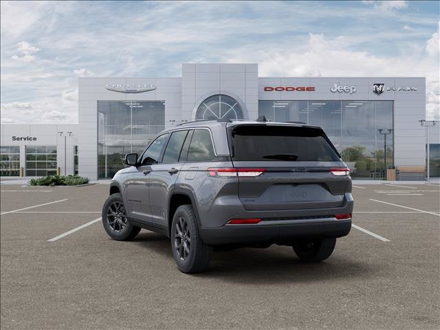 2027 Jeep Grand Cherokee Altitude