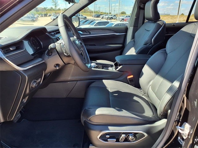 2025 Jeep Grand Cherokee Overland