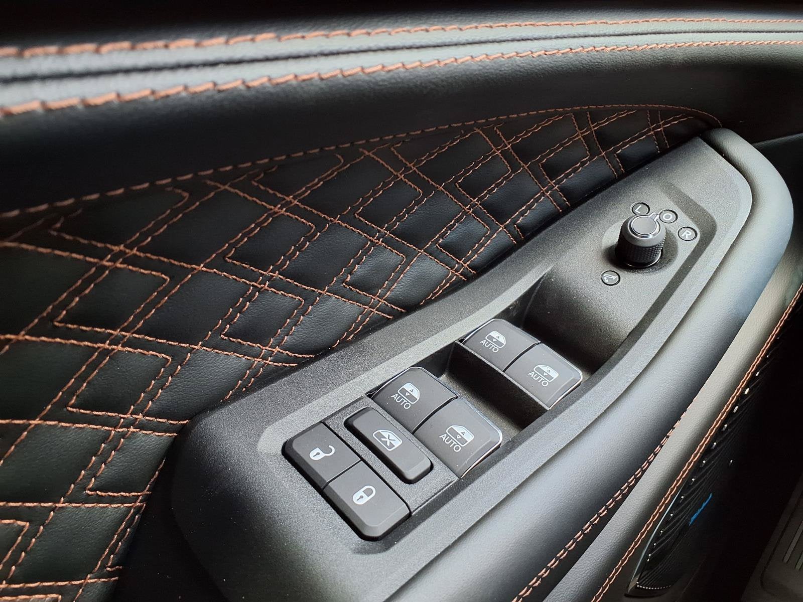 2027 Jeep Grand Cherokee Summit